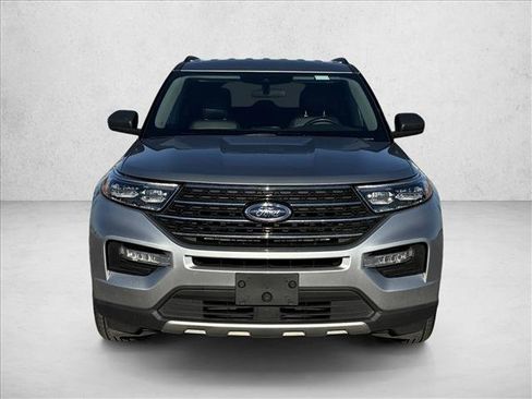 Used 2024 Ford Explorer XLT w/ Equipment Group 202A image 2