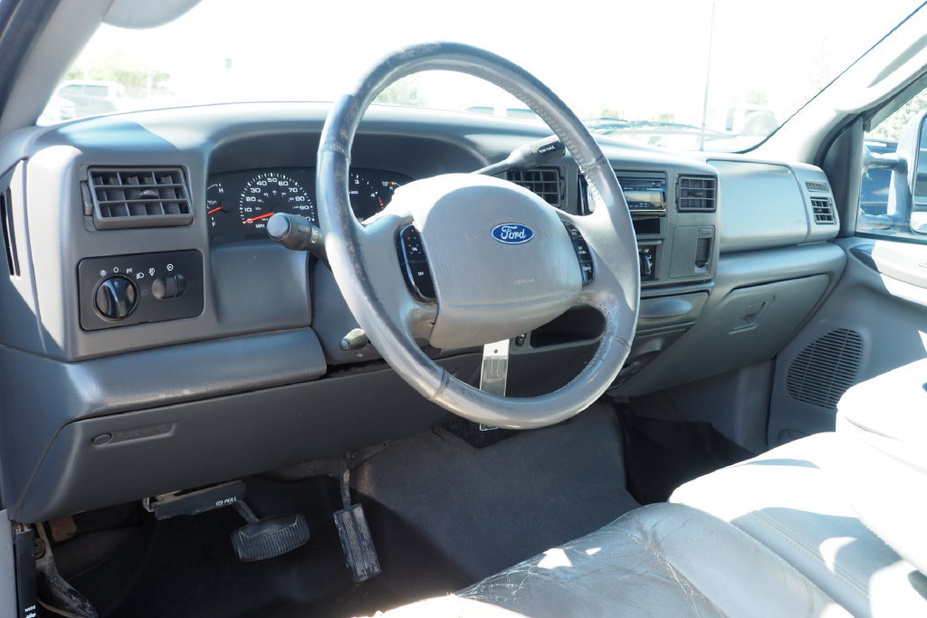 Used 2003 Ford F250 Lariat AWD/4WD image 10