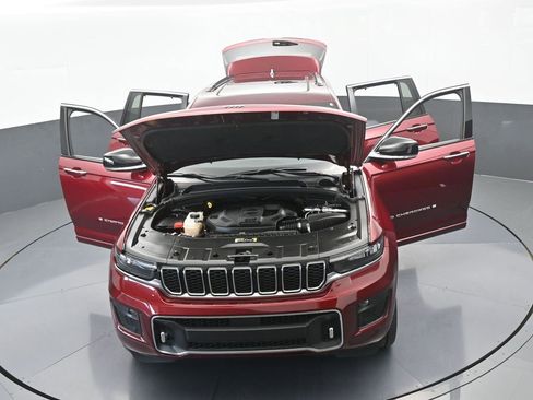 Used 2023 Jeep Grand Cherokee Overland w/ Luxury Tech Group IV image 76