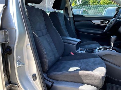 Used 2015 Nissan Rogue S FWD image 6