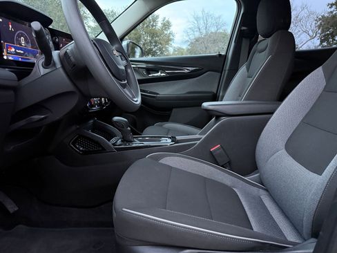 Used 2025 Chevrolet TrailBlazer LT image 27