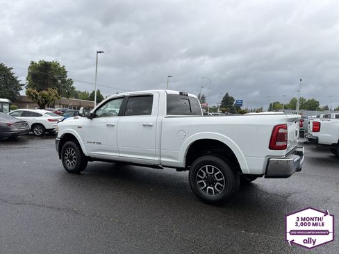 Used 2022 RAM 2500 Limited AWD/4WD image 3