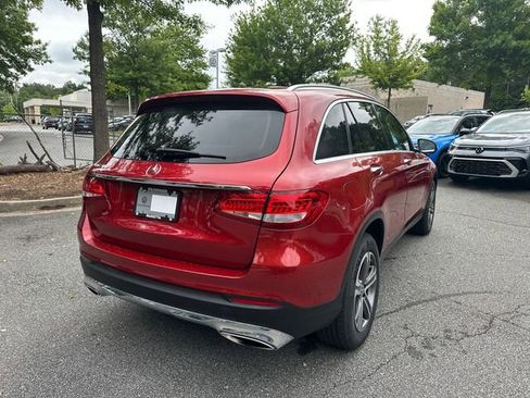 Used 2019 Mercedes-Benz GLC 300 w/ Parking Assistance Package image 5