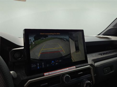 New 2026 Toyota Tacoma Limited AWD/4WD image 22