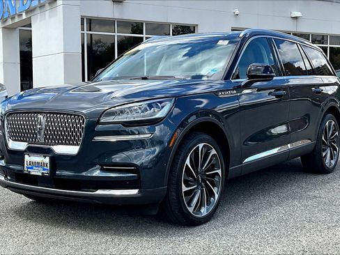 Used 2023 Lincoln Aviator Reserve w/ Equipment Group 201A image 1