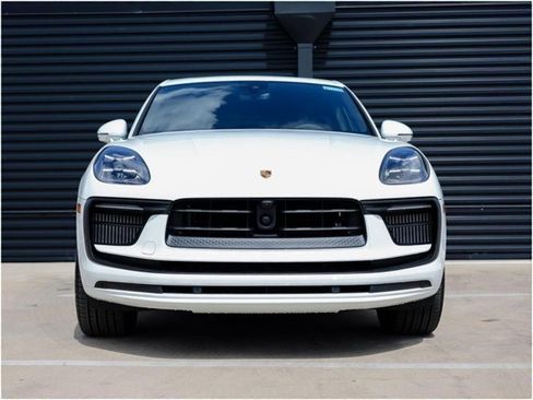 New 2025 Porsche Macan S image 10