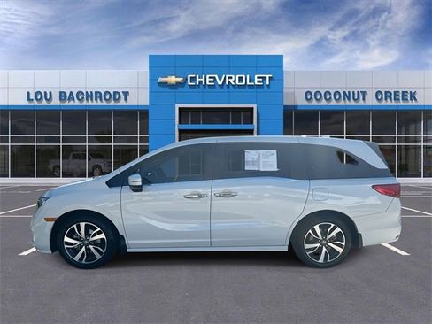 Used 2023 Honda Odyssey Touring image 5