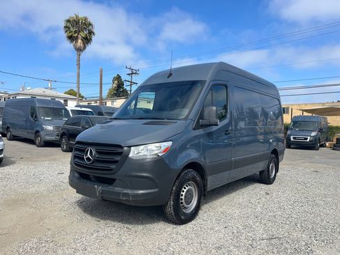 Used 2019 Mercedes-Benz Sprinter 144 image 1