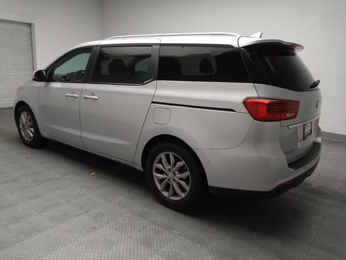 Used 2019 Kia Sedona EX FWD image 3