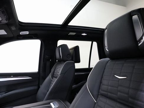 Used 2025 Cadillac Escalade V image 84