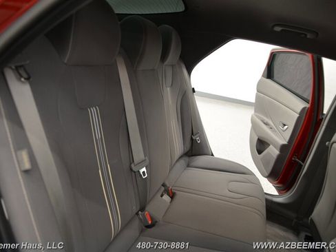 Used 2024 Hyundai Elantra SEL FWD image 24