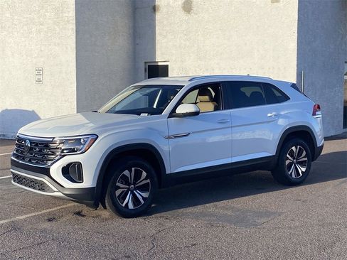 New 2026 Volkswagen Atlas Cross Sport SE image 6