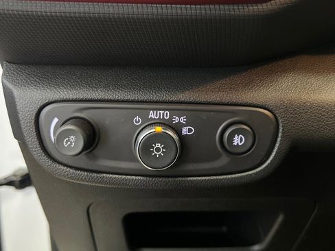 Used 2021 Chevrolet TrailBlazer RS w/ Convenience Package image 28