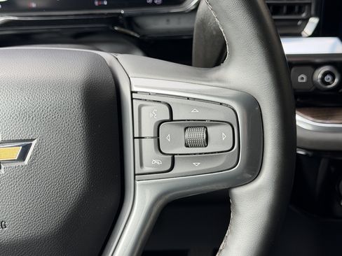 Used 2024 Chevrolet Silverado 1500 LT image 62