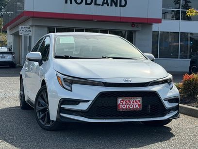 Certified 2025 Toyota Corolla SE w/ SE Premium Package