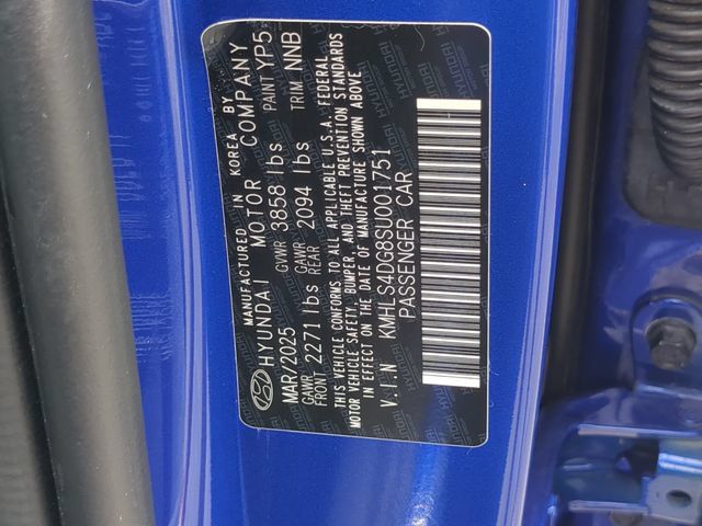 Used 2025 Hyundai Elantra SEL FWD image 38
