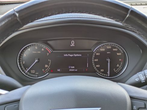 Used 2023 Cadillac XT4 Luxury w/ Cold Weather Package image 23