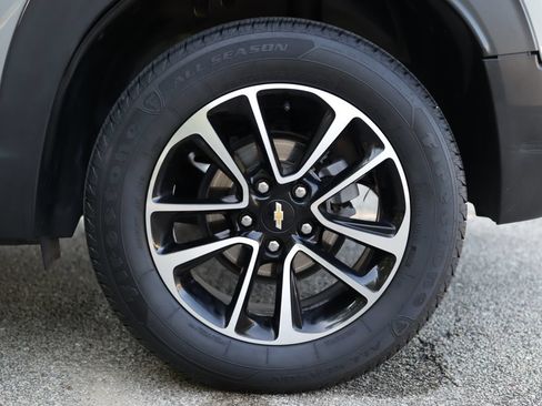 Used 2025 Chevrolet TrailBlazer LT FWD image 33