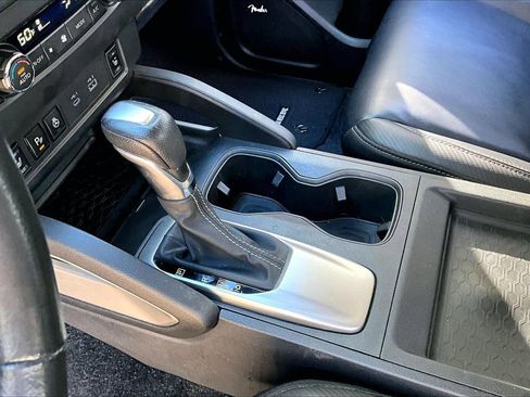 Used 2024 Nissan Frontier SL w/ Technology Package image 15