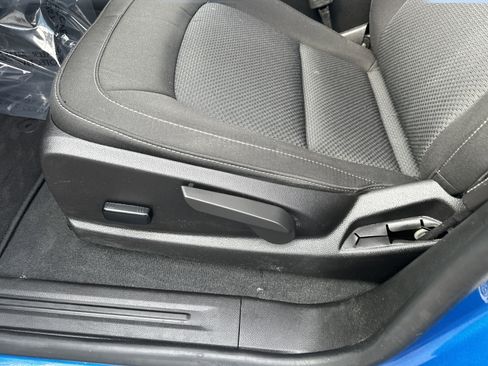 Certified 2022 Chevrolet Colorado LT w/ LT Convenience Package image 9