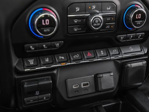 Used 2020 Chevrolet Silverado 2500 LTZ w/ LTZ Premium Package image 26