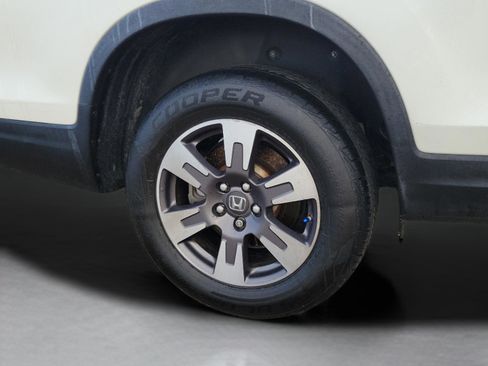 Used 2018 Honda Ridgeline RTL-T image 31