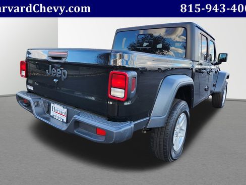 Used 2023 Jeep Gladiator Sport image 4
