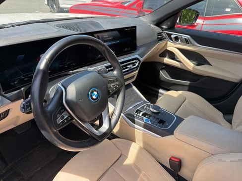 Used 2023 BMW i4 eDrive35 RWD image 11