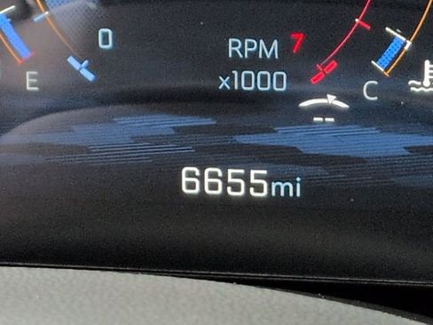 Used 2025 Chevrolet Equinox LT FWD image 13