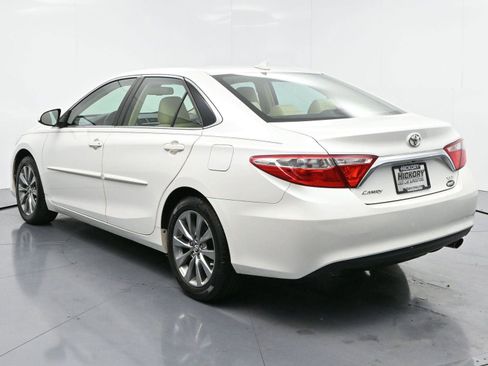 Used 2017 Toyota Camry XLE image 5