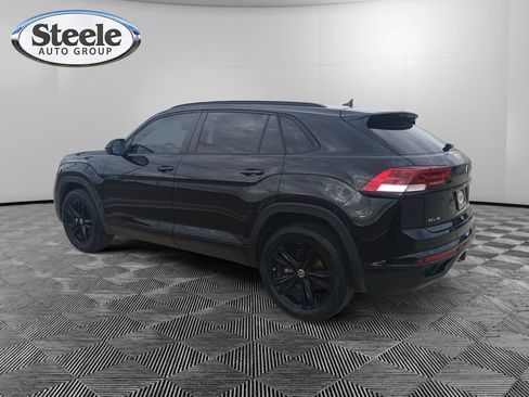 Used 2023 Volkswagen Atlas Cross Sport SEL R-Line image 3