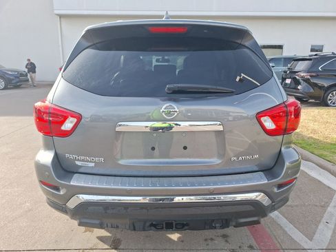 Used 2020 Nissan Pathfinder Platinum image 5
