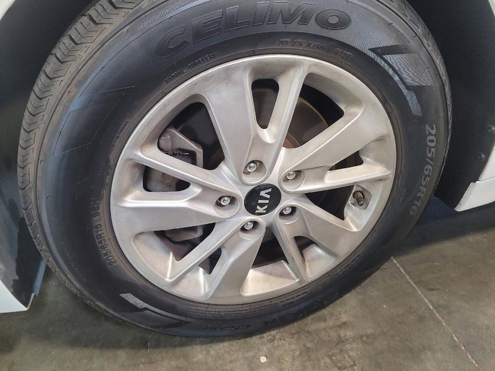 Used 2018 Kia Optima LX FWD image 31