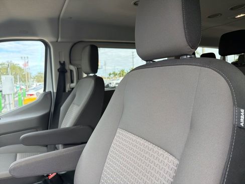 Used 2023 Ford Transit 350 XLT image 10