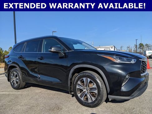 Used 2021 Toyota Highlander XLE image 13