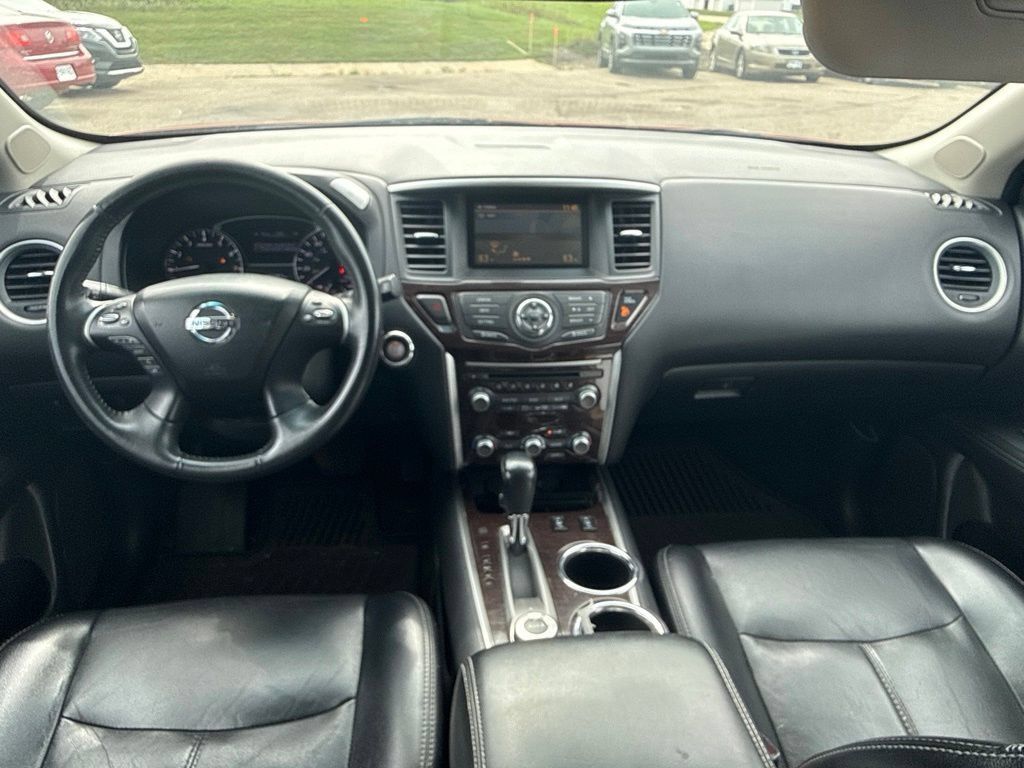 Used 2014 Nissan Pathfinder SL w/ SL Premium Package AWD/4WD image 13