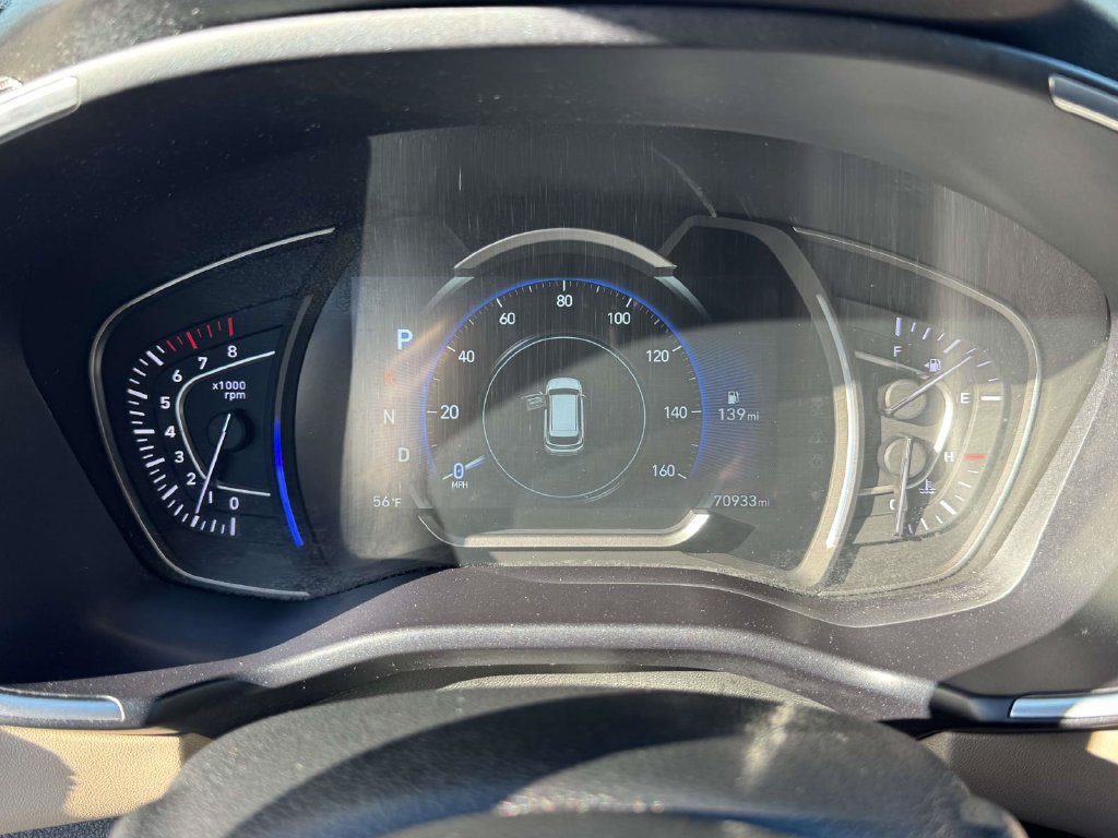 Used 2020 Hyundai Santa Fe SEL w/ Convenience Package AWD/4WD image 23