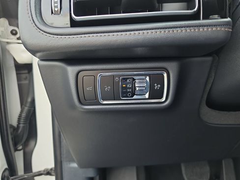 Used 2025 Lincoln Aviator Reserve w/ Equipment Group 201A AWD/4WD image 22