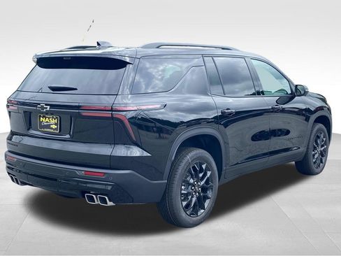 New 2026 Chevrolet Traverse LT w/ Midnight/Sport Edition image 3