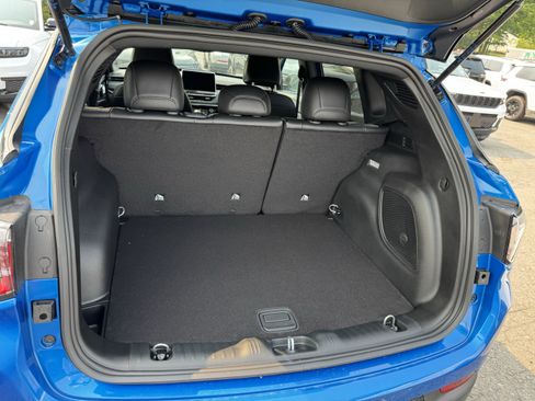 New 2025 Jeep Compass Limited w/ Sun & Sound Group image 24