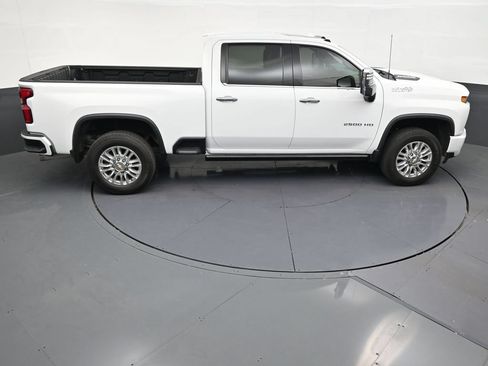 Used 2023 Chevrolet Silverado 2500 High Country w/ Z71 Off-Road Package AWD/4WD image 17