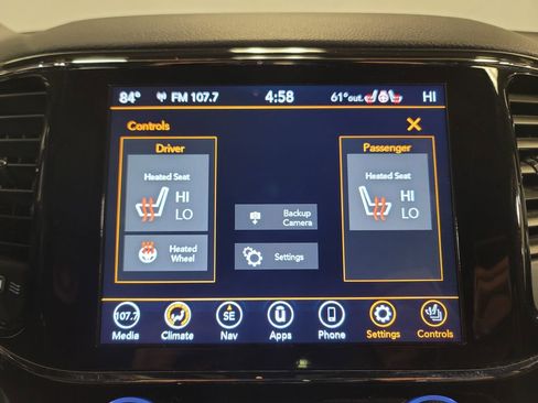 Used 2021 Jeep Grand Cherokee Limited image 17