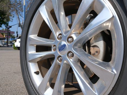 Used 2018 Ford Explorer Limited w/ Equipment Group 301A FWD image 40