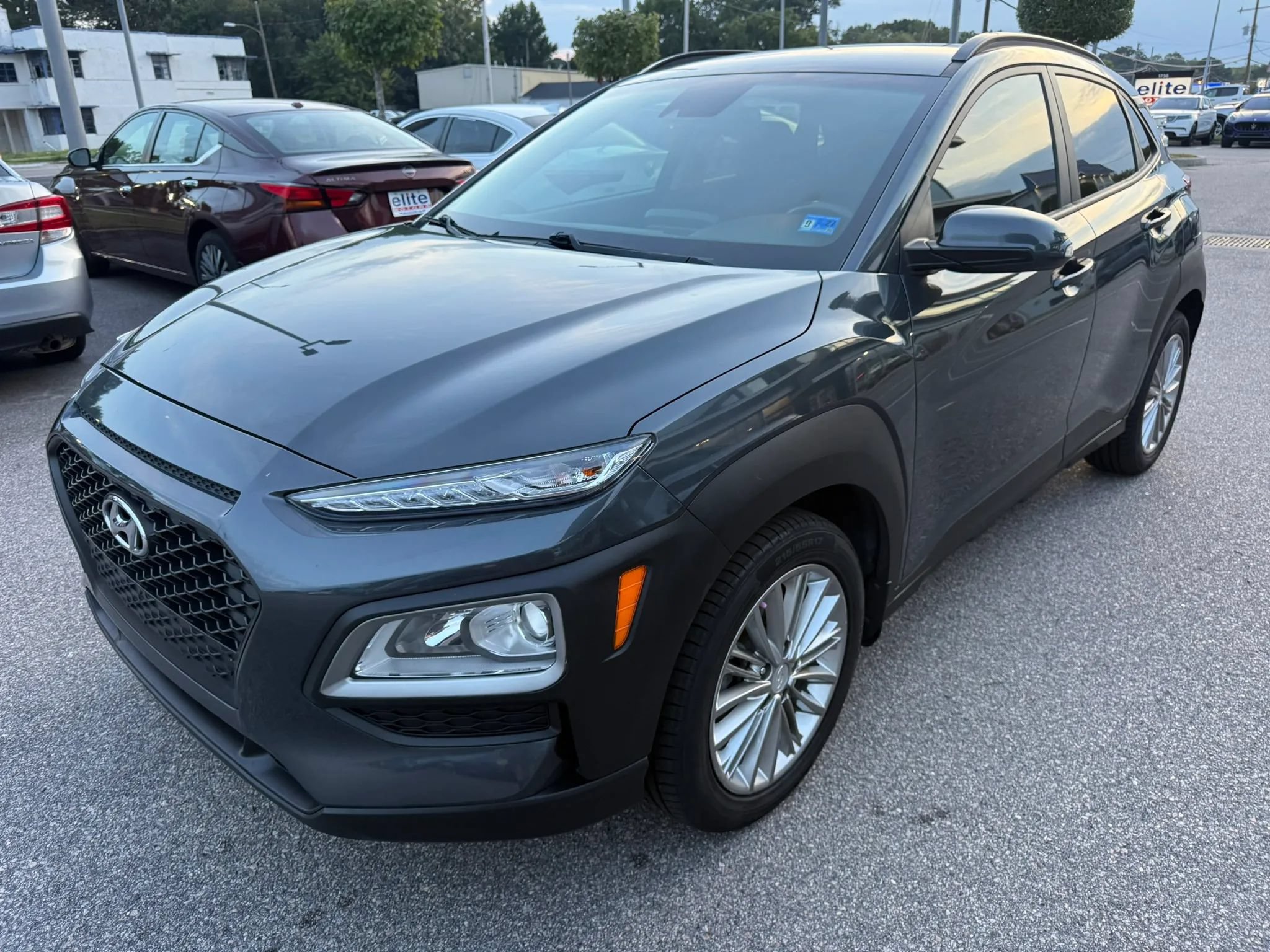 Used 2020 Hyundai Kona SEL FWD image 3