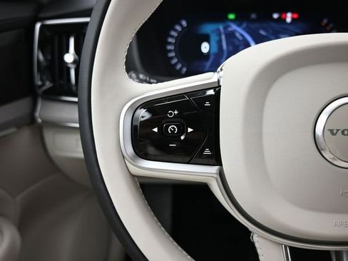 New 2026 Volvo XC90 B6 Ultra w/ Protection Package image 27