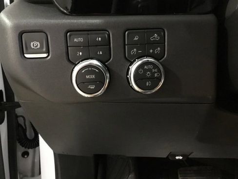 New 2025 GMC Sierra 1500 SLT w/ SLT Premium Package image 45