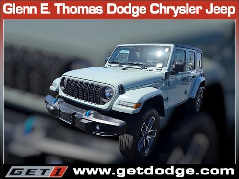 Certified 2024 Jeep Wrangler Unlimited AWD/4WD image 3