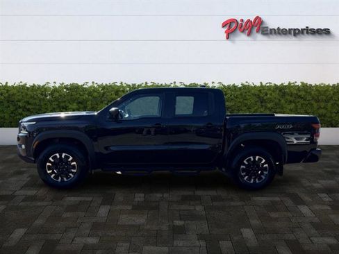 Used 2024 Nissan Frontier PRO-4X w/ Pro Convenience Package image 3
