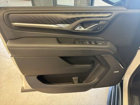 Used 2023 GMC Yukon XL Denali w/ Max Trailering Package AWD/4WD image 12
