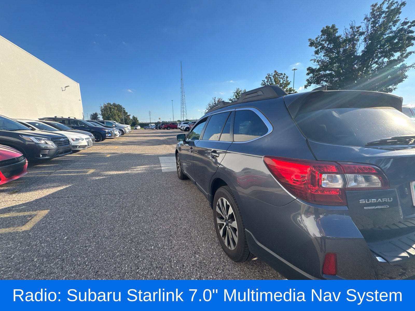 Used 2017 Subaru Outback 2.5i Limited AWD/4WD image 4